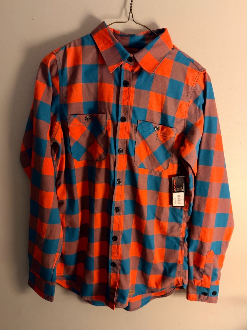 NWT Dakine flannel plaid button up antibacterial long sleeve orange blue checker